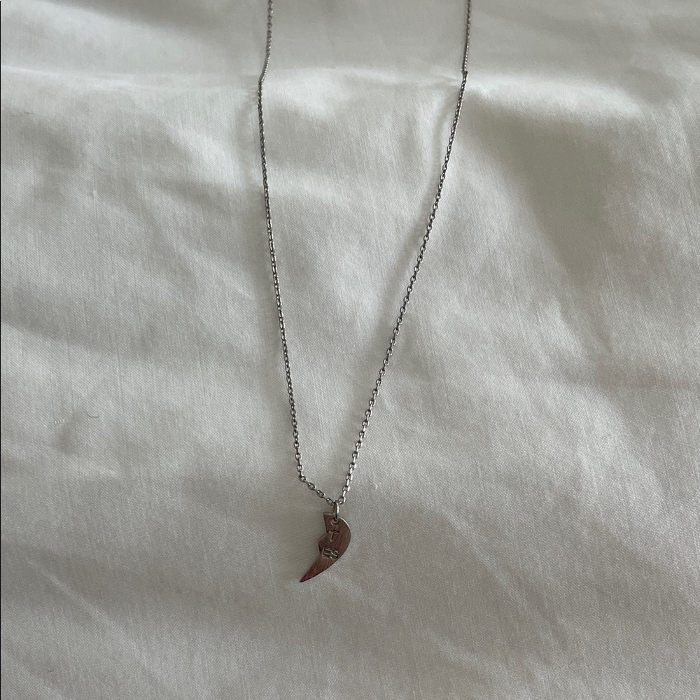 Elegant Silver Best Friends Pendant Necklace